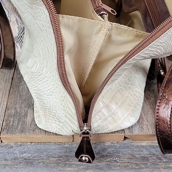 MC Marc Chantal leather shoulder bag - Picture 10 of 16